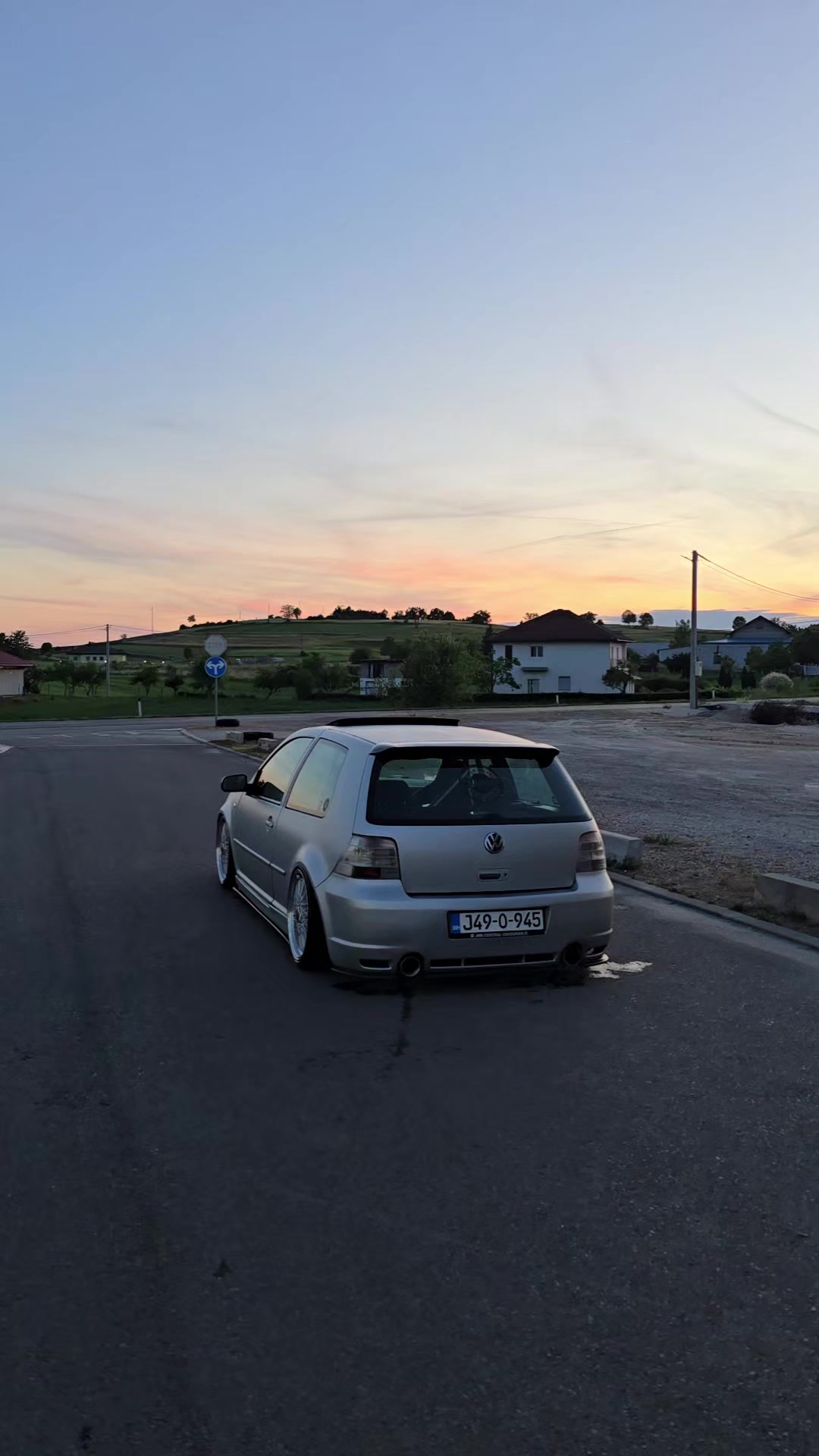 @dino.r1