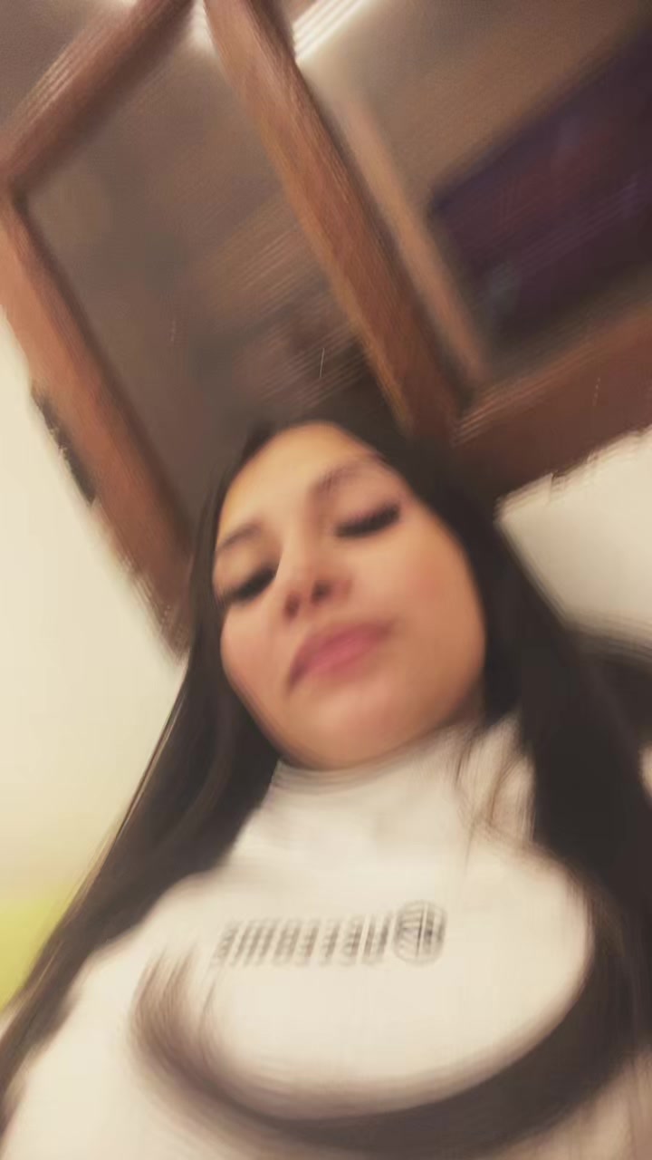 @Lara