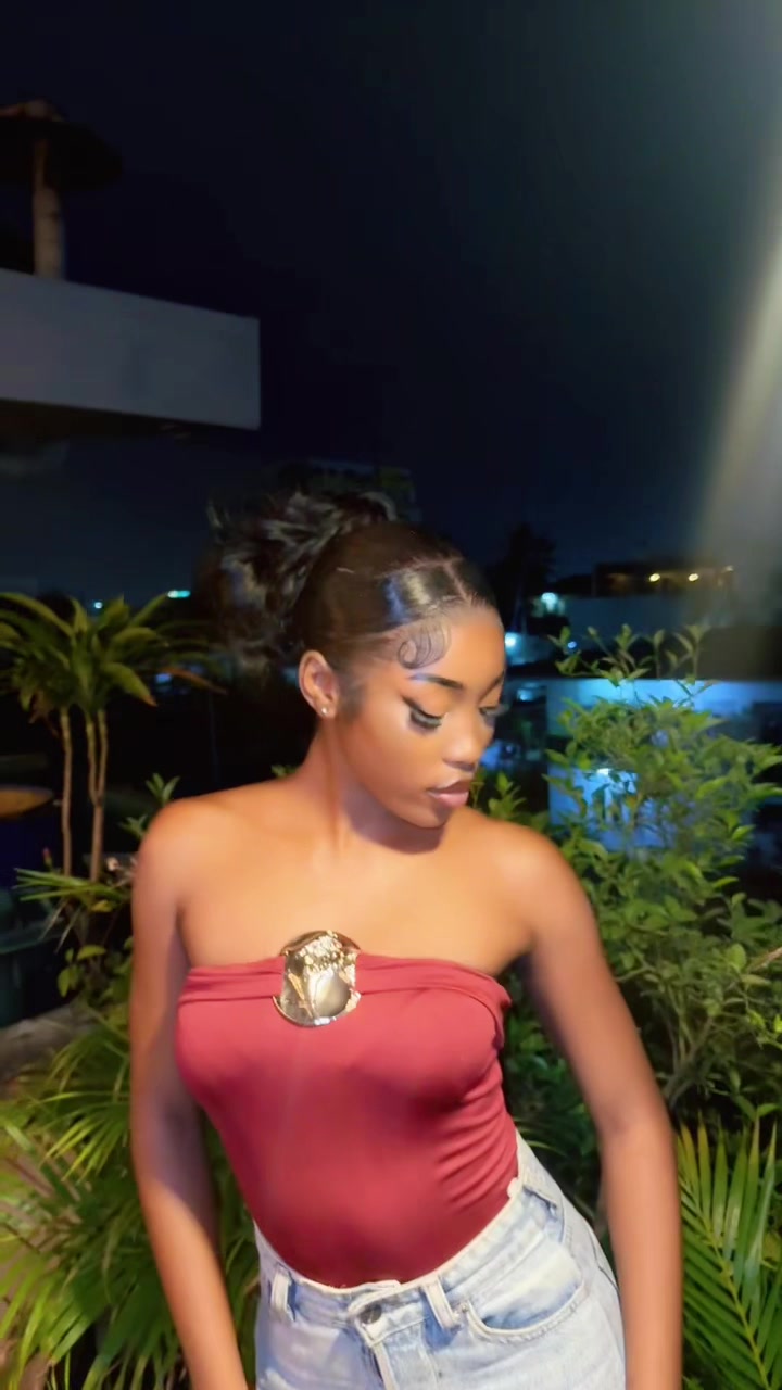 @Laurina Low🦋