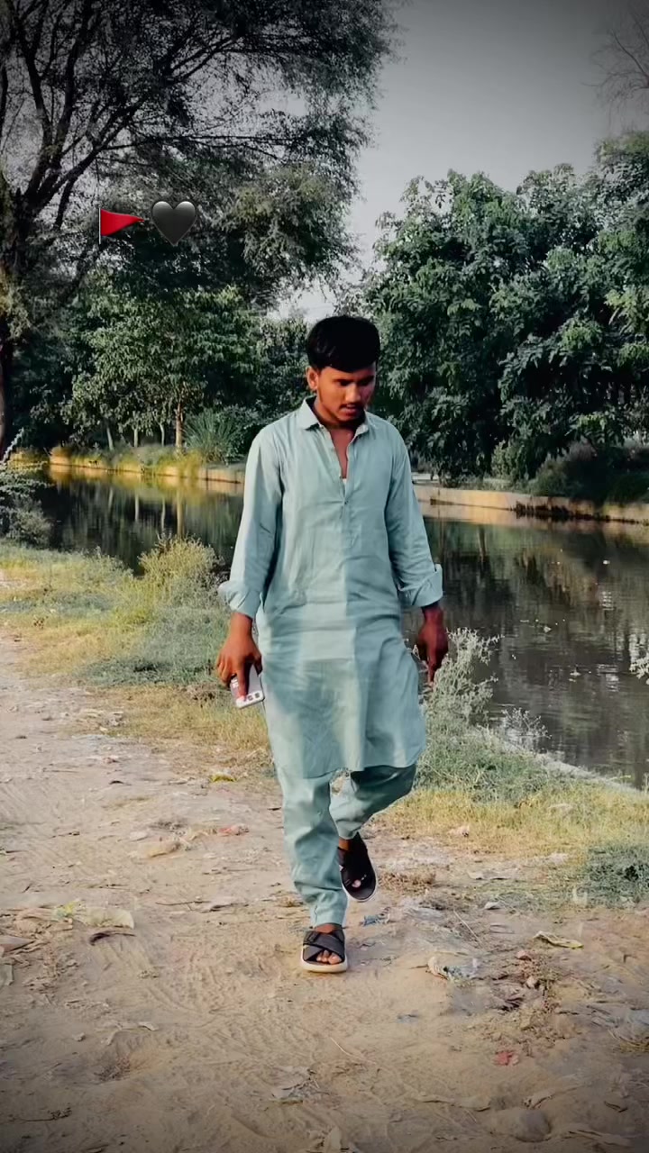 @پاکستانی منڈا