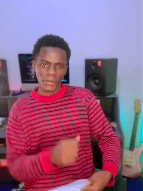 @𝗠𝗶𝗸𝗲 𝗔𝗿𝘁𝗵𝘂𝗿