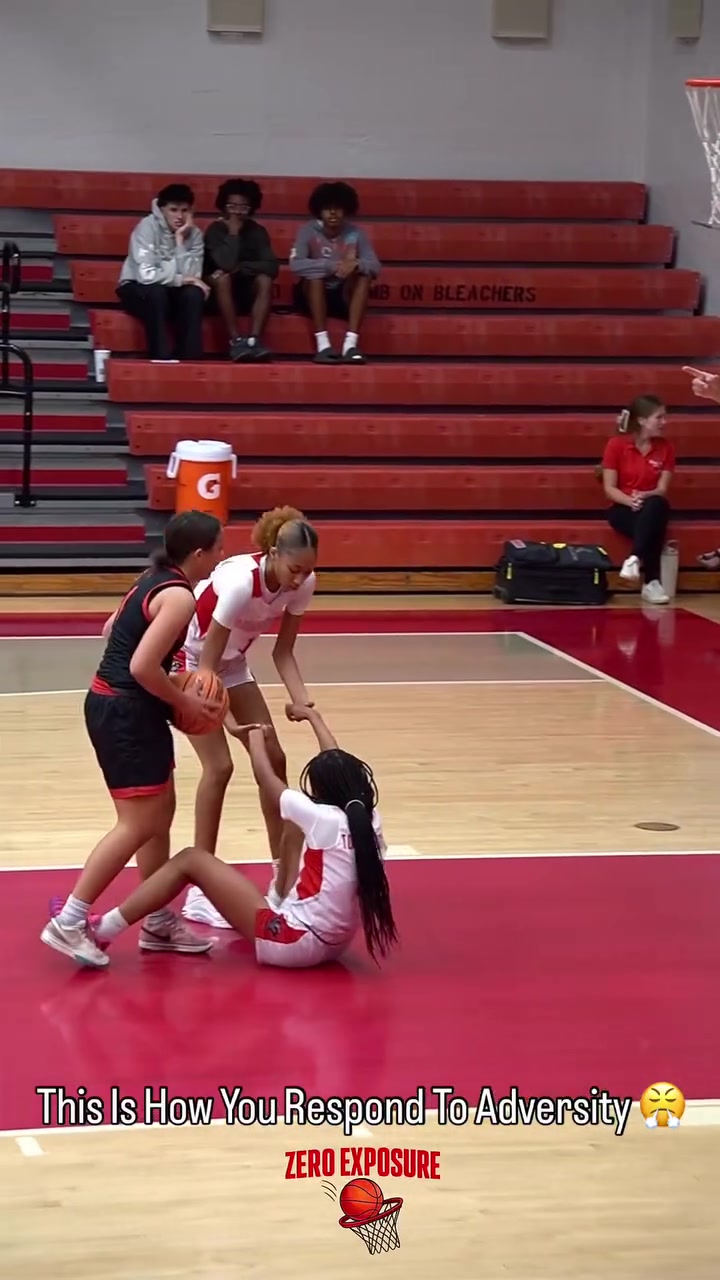 @Ballislife Womens Basketball