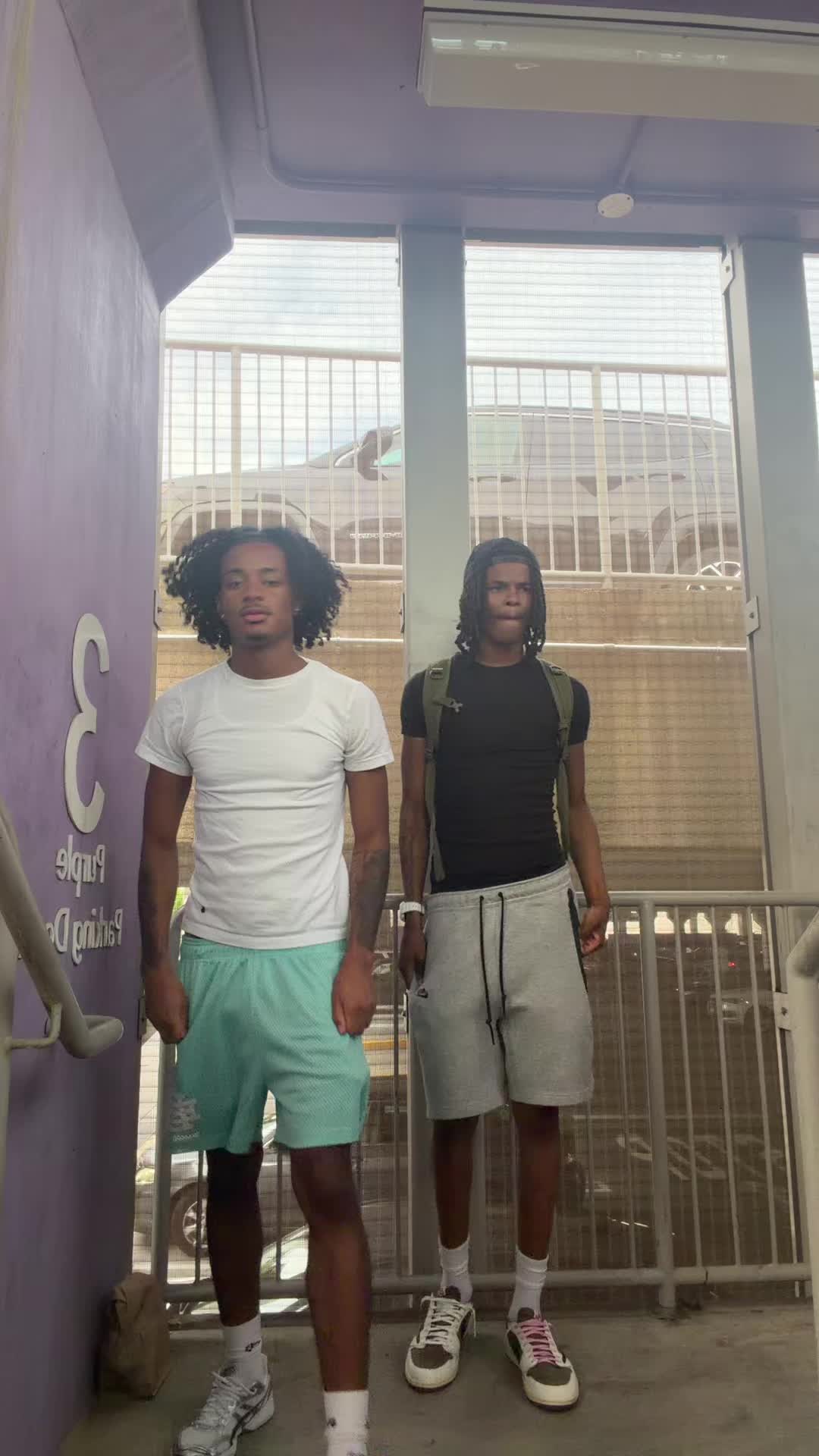 @Frizz🗽.