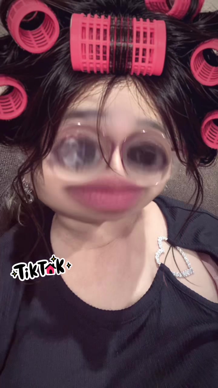 @Angela Diaz