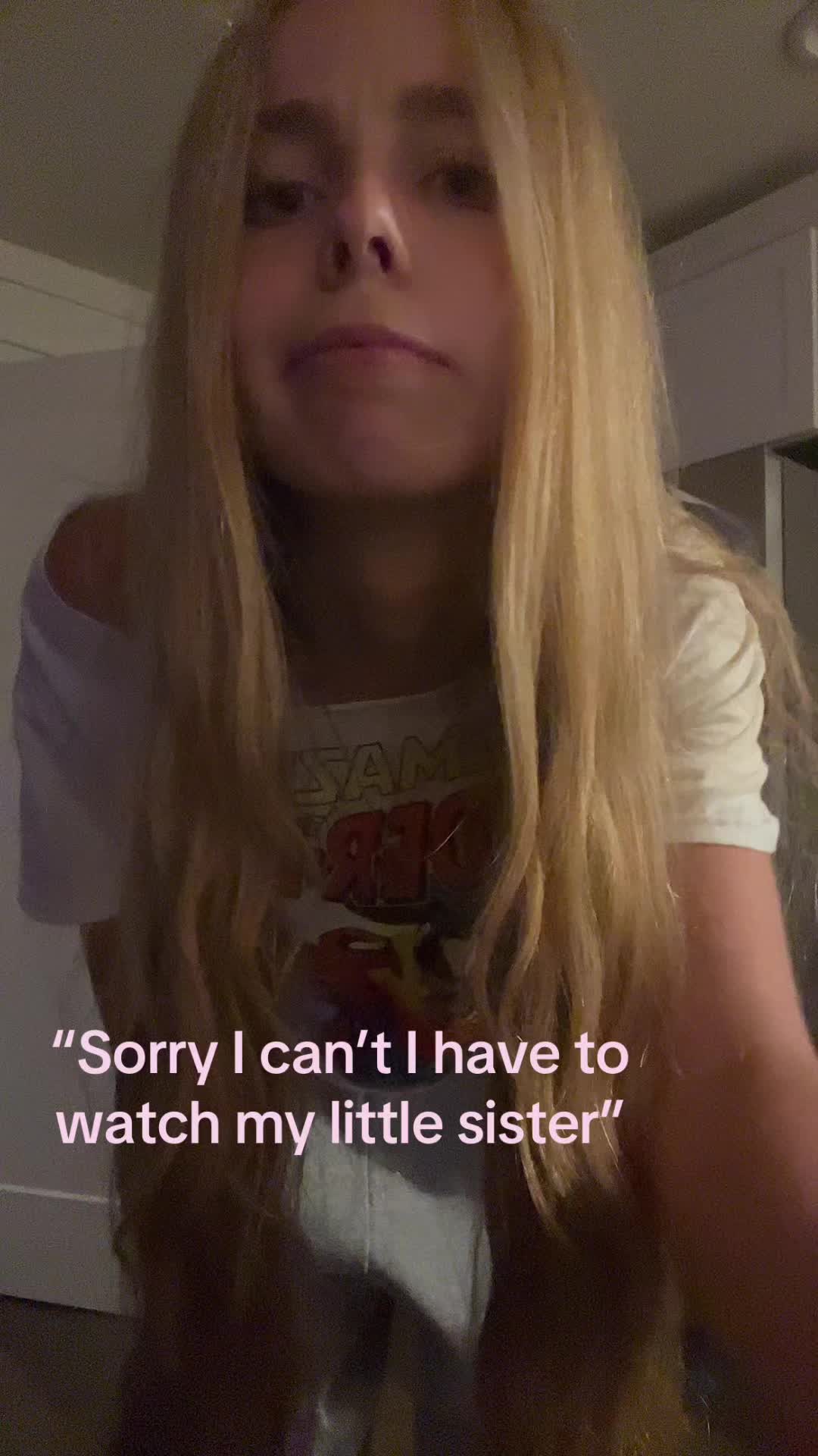 @ellyscottR