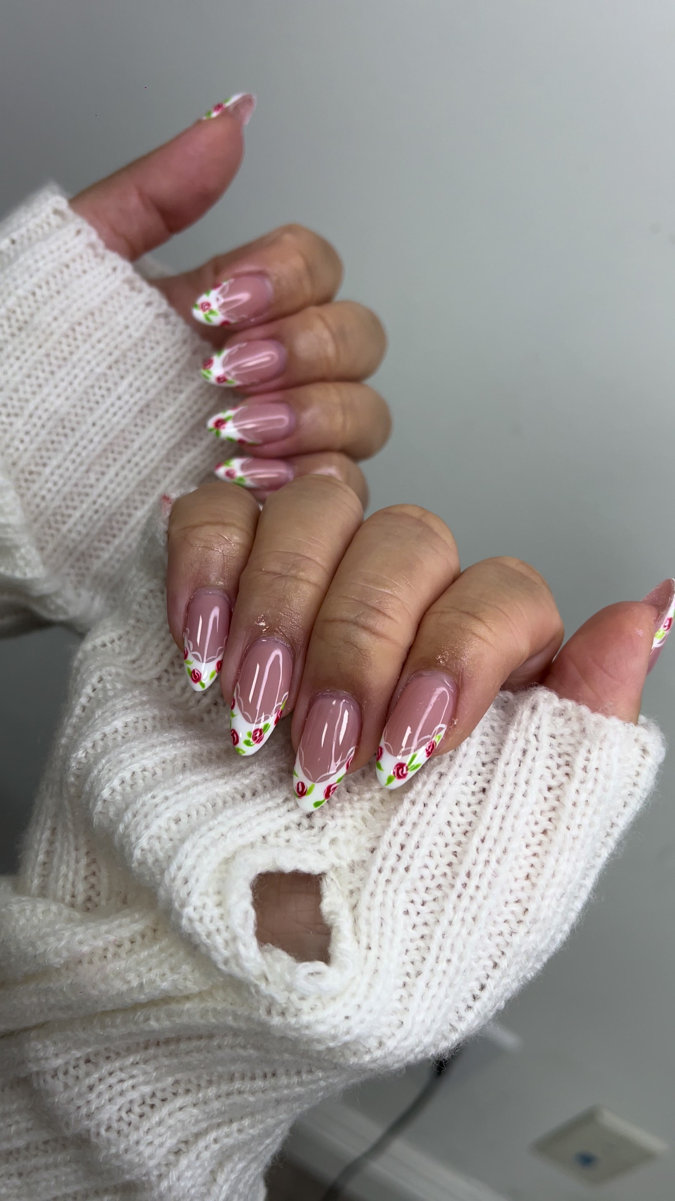 @Kim JJ / GelX - Nail Tech 🎀