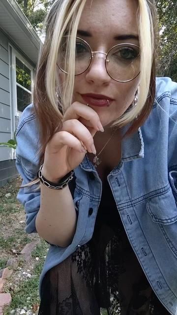 @Julia 🐰