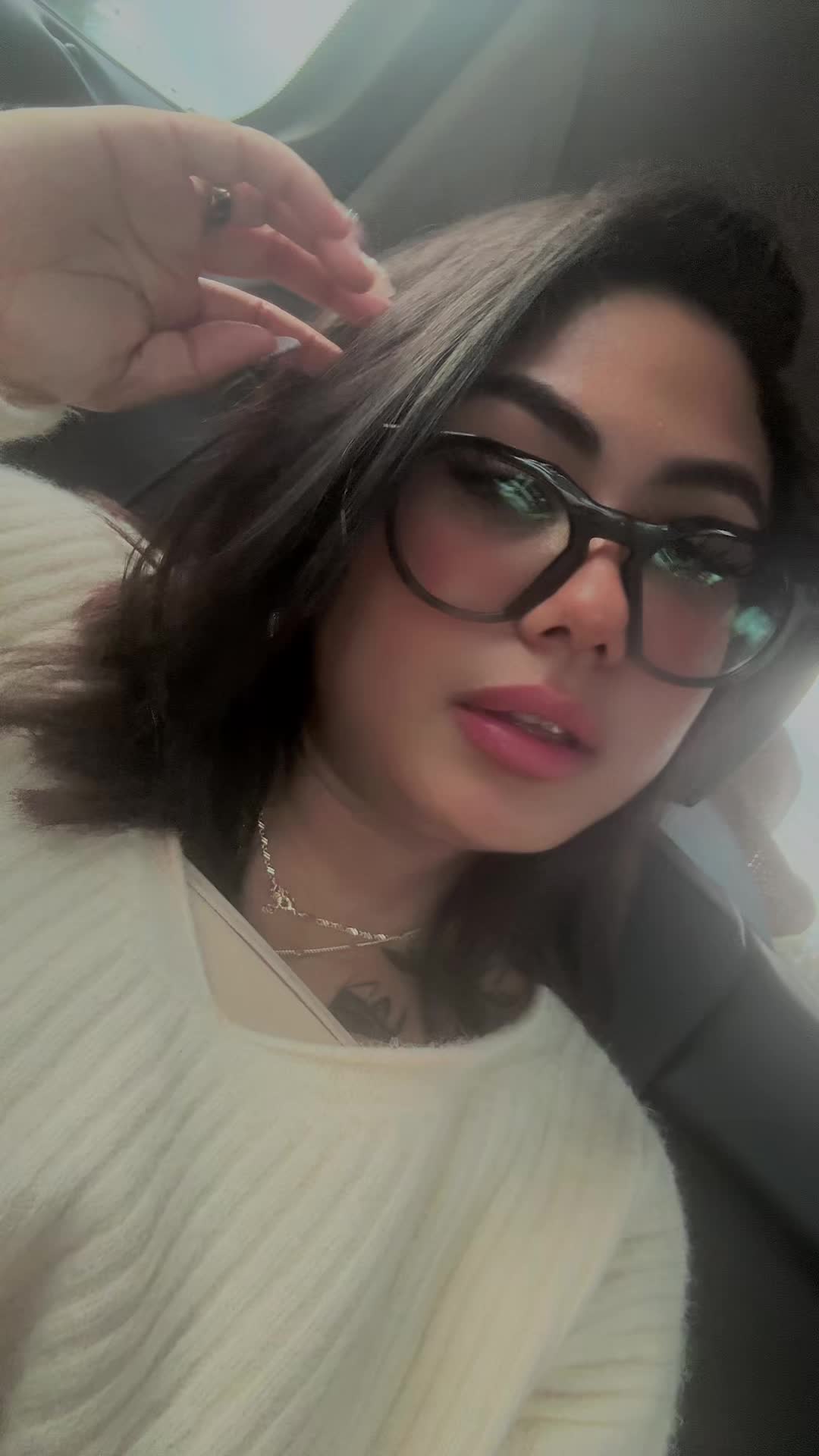 @𝙷𝙴𝙻. 🥀
