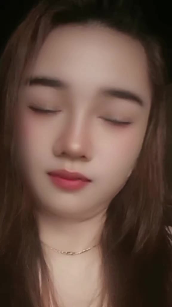 @๐๐จ๐ฆ๐ฆ๐ฒ ๐๐๐จ๐ง ๐ฅ๐ฆ