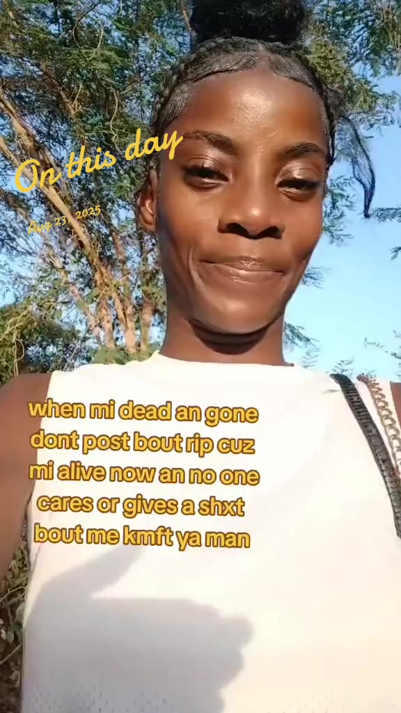 @nicki_famous_backkaz