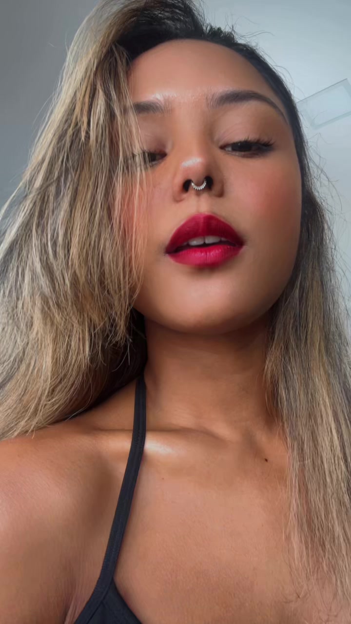 @AgnesVal&eacute;ria