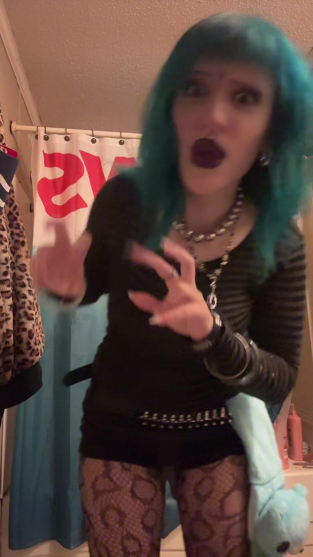 @lydixlly