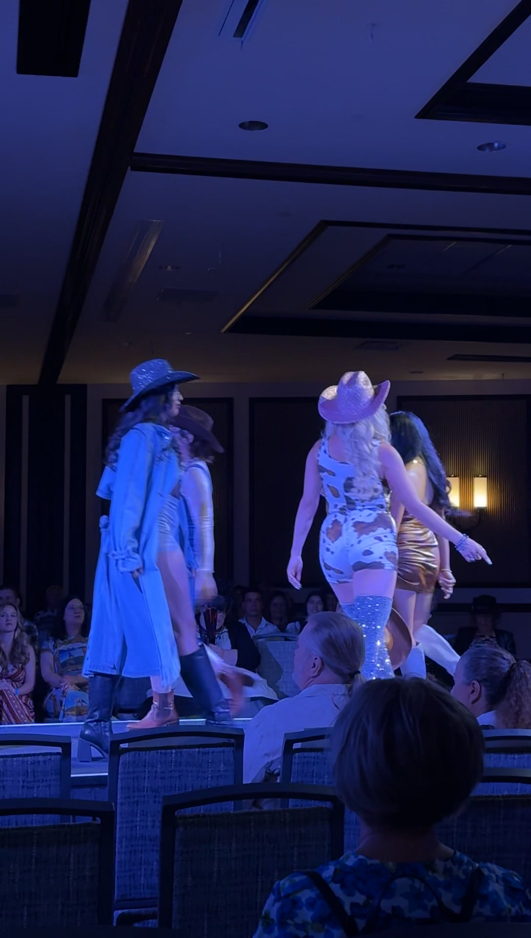@Fashion & Beauty!