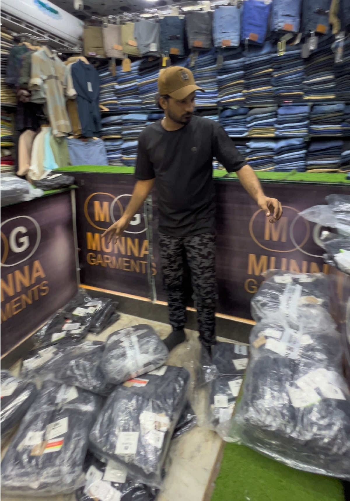 @Munna Garments&reg;