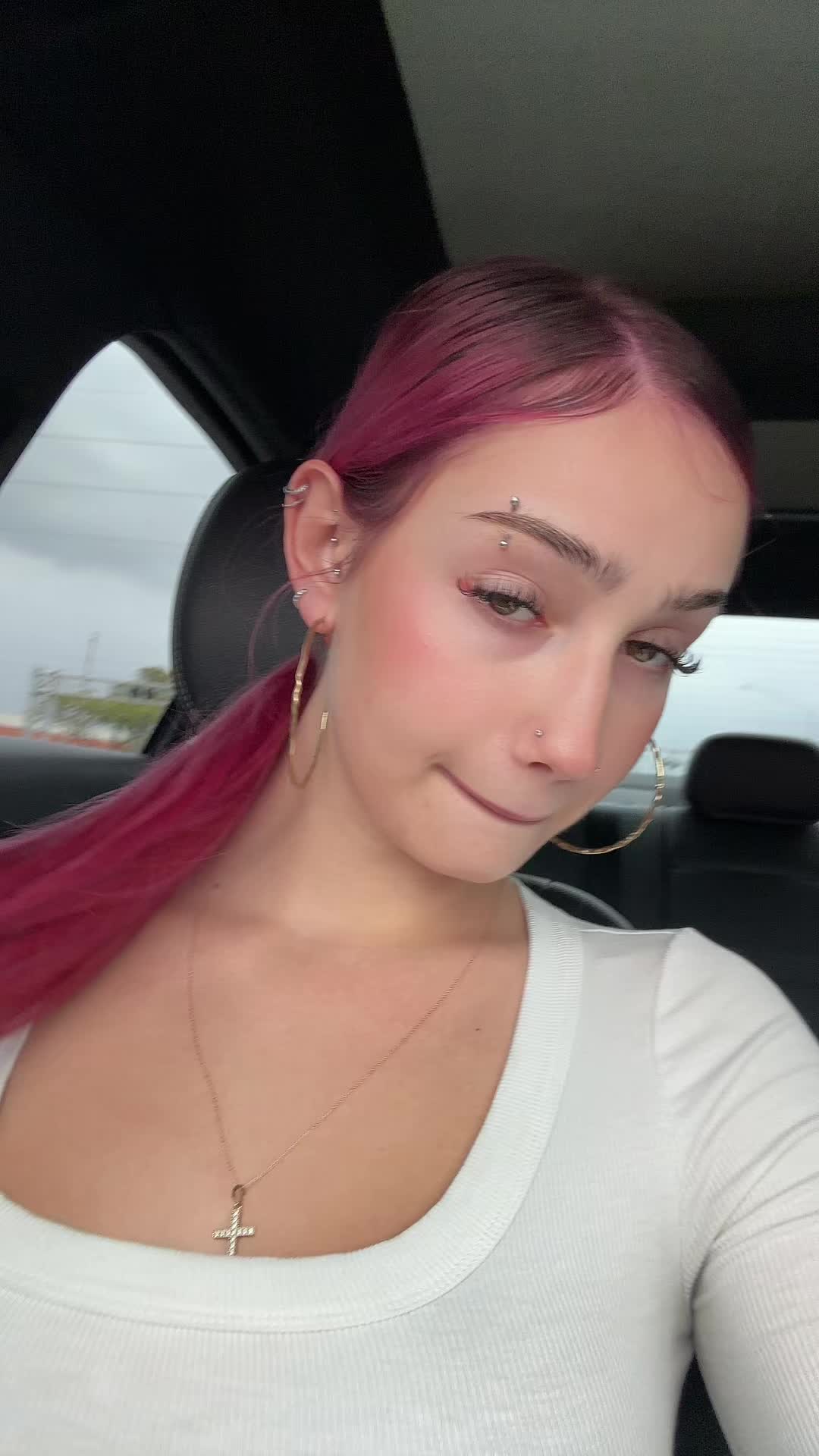 @888