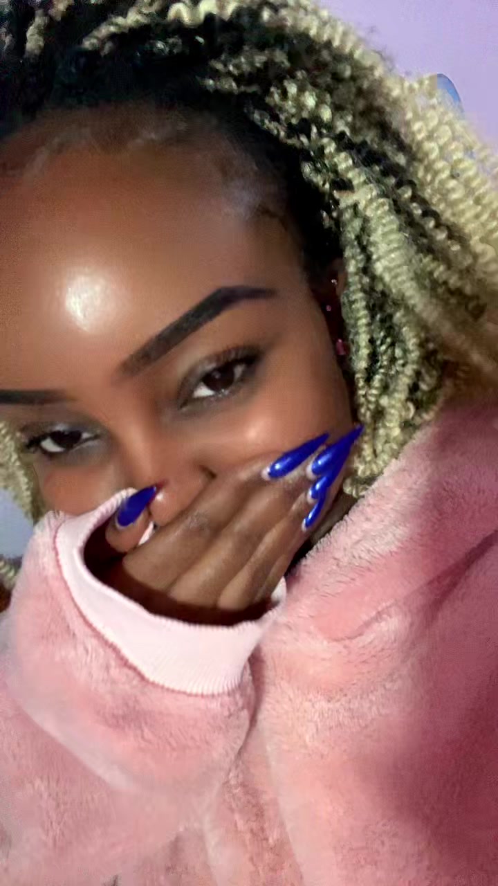@𝕄💕