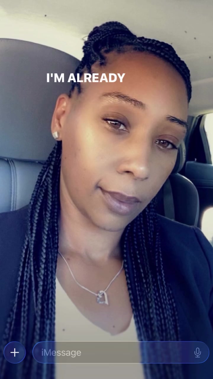 @Monique