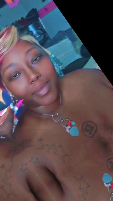@MzFyeFyeSoThickkk