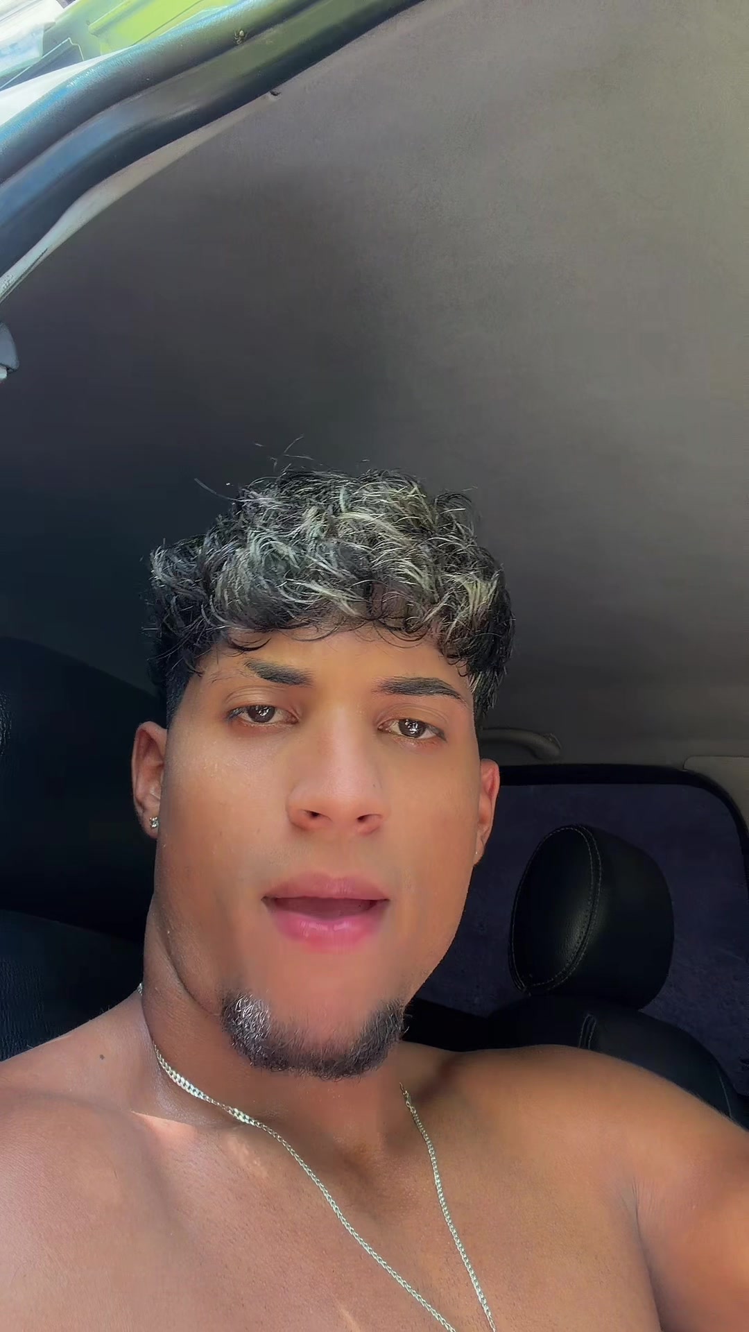 @Luis Ayala