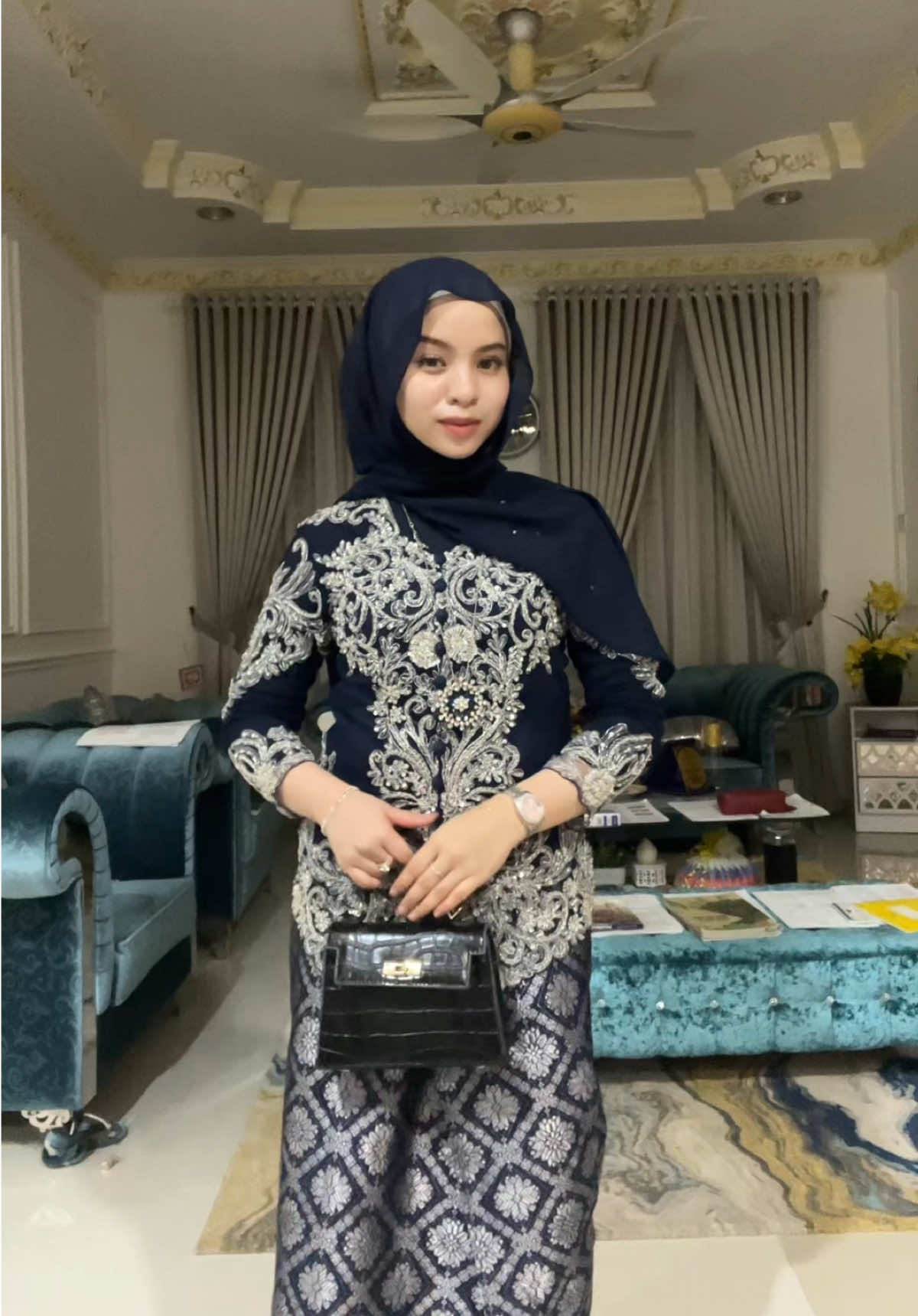 @emyeeraa
