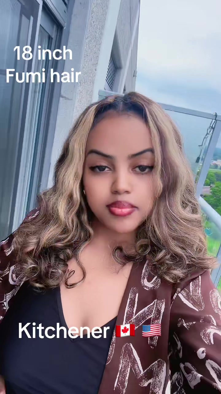 @Rosa Royal Hair