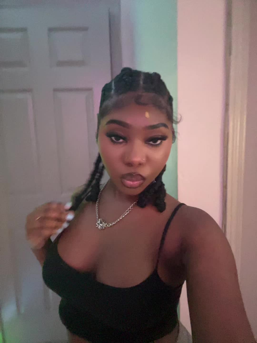 @Theyluv. Jaja☁️🧸