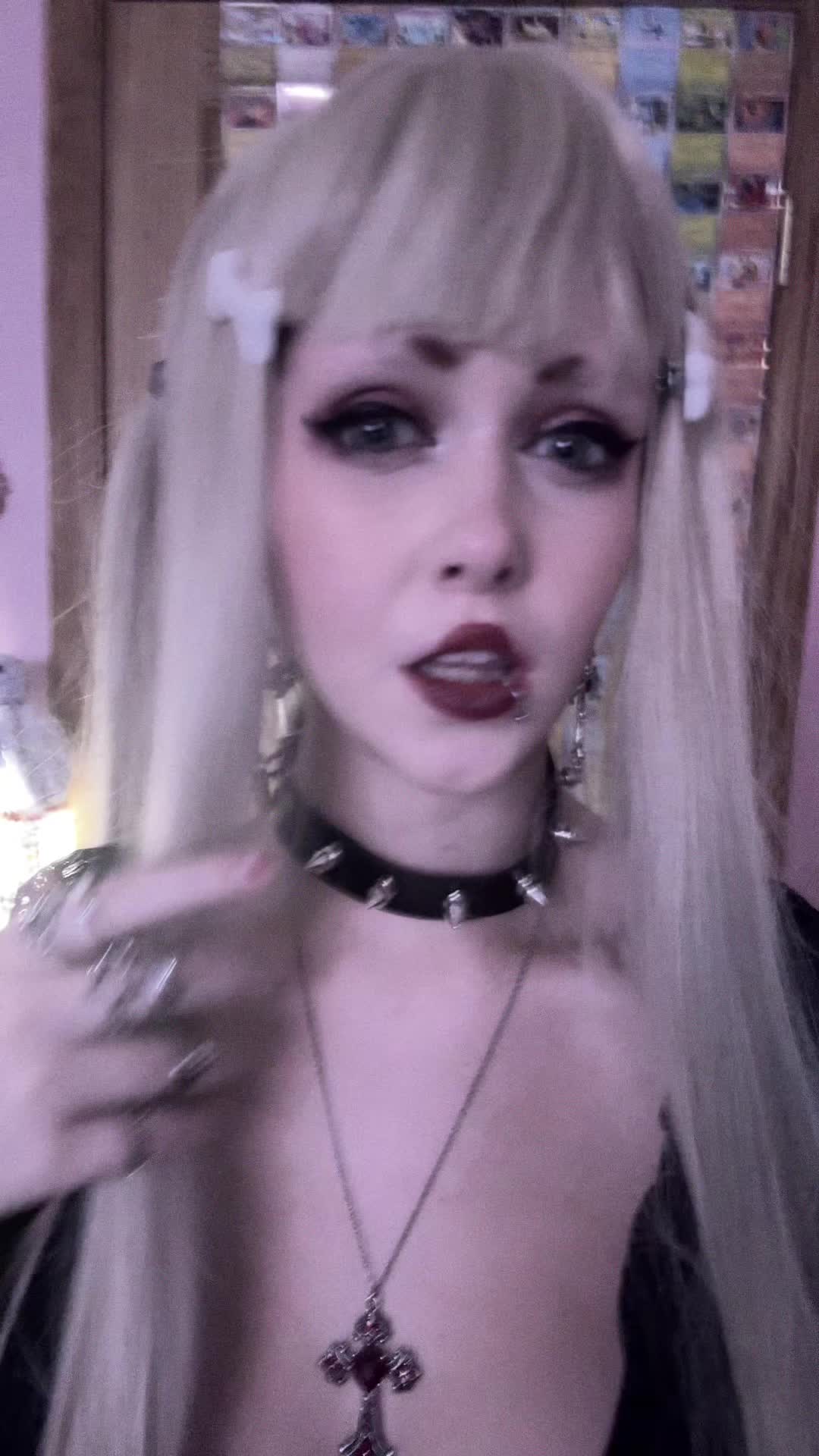 @Moxx