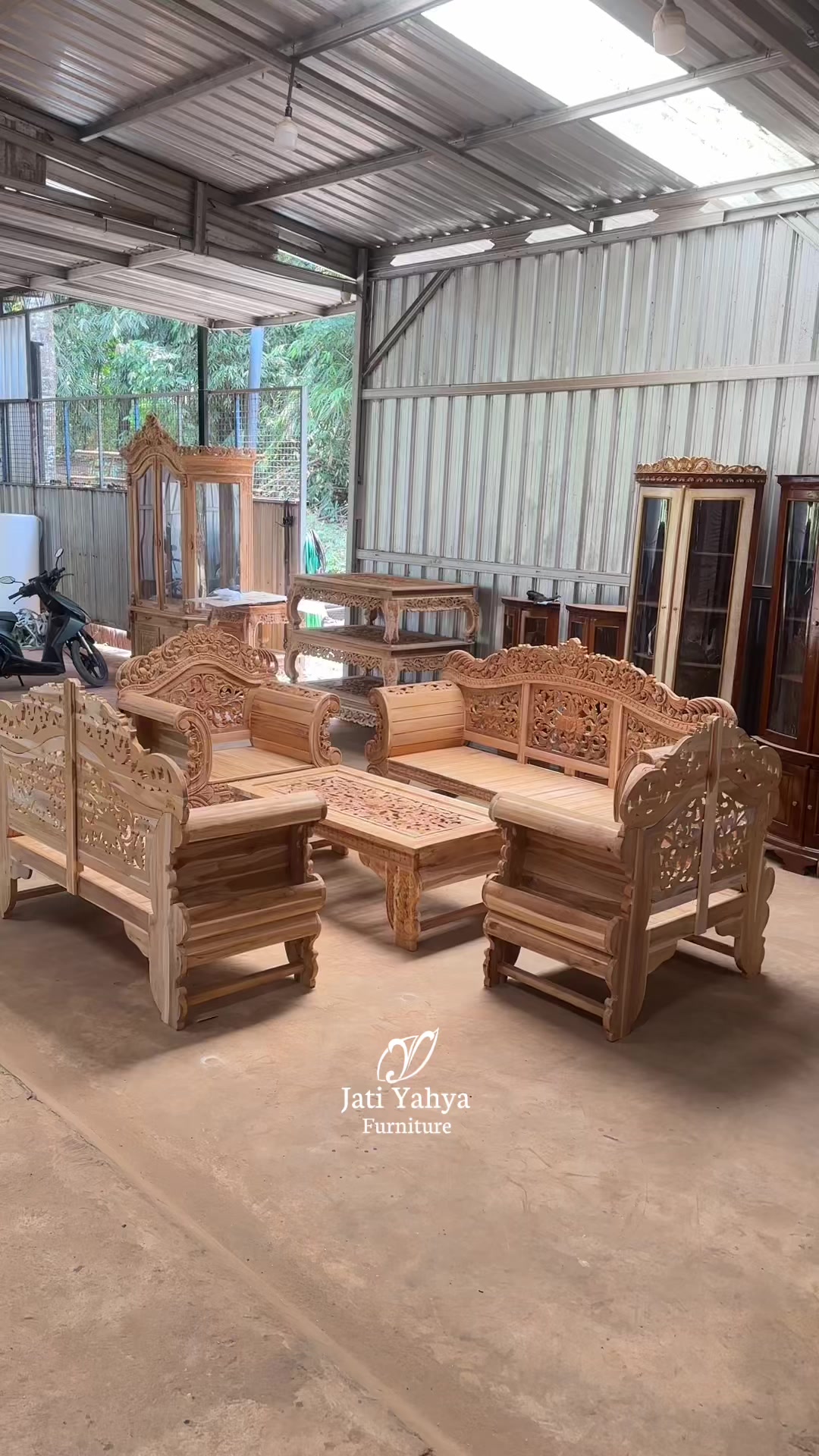 @Jati Yahya Furniture