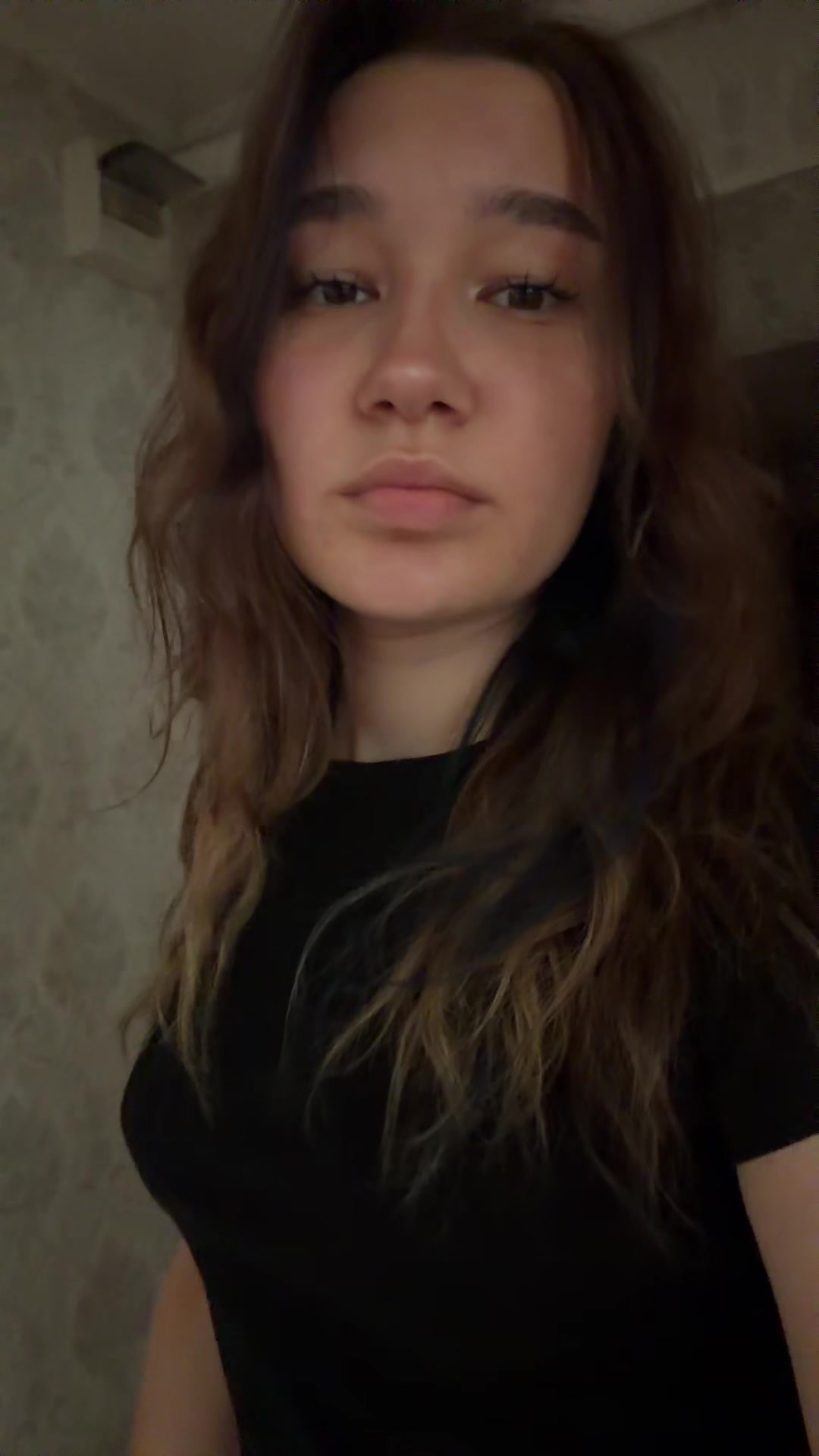 @lazyb1zzer