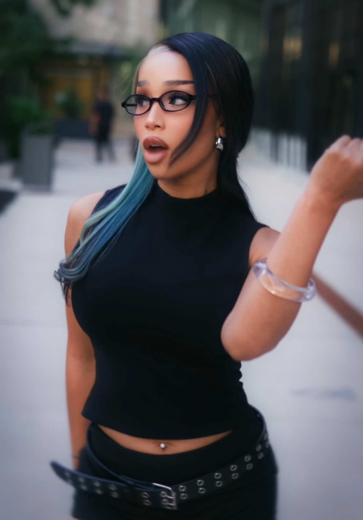 @itsnadiastone