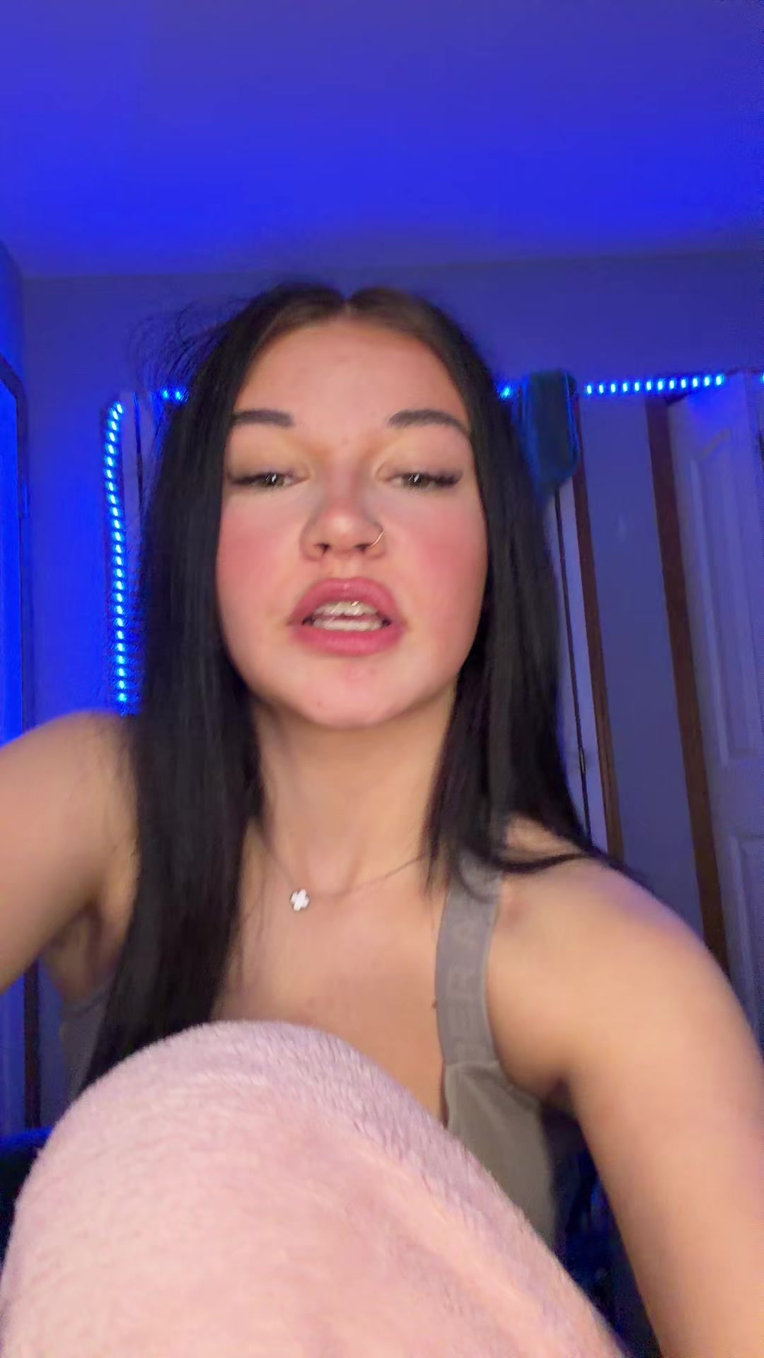 @mik😁
