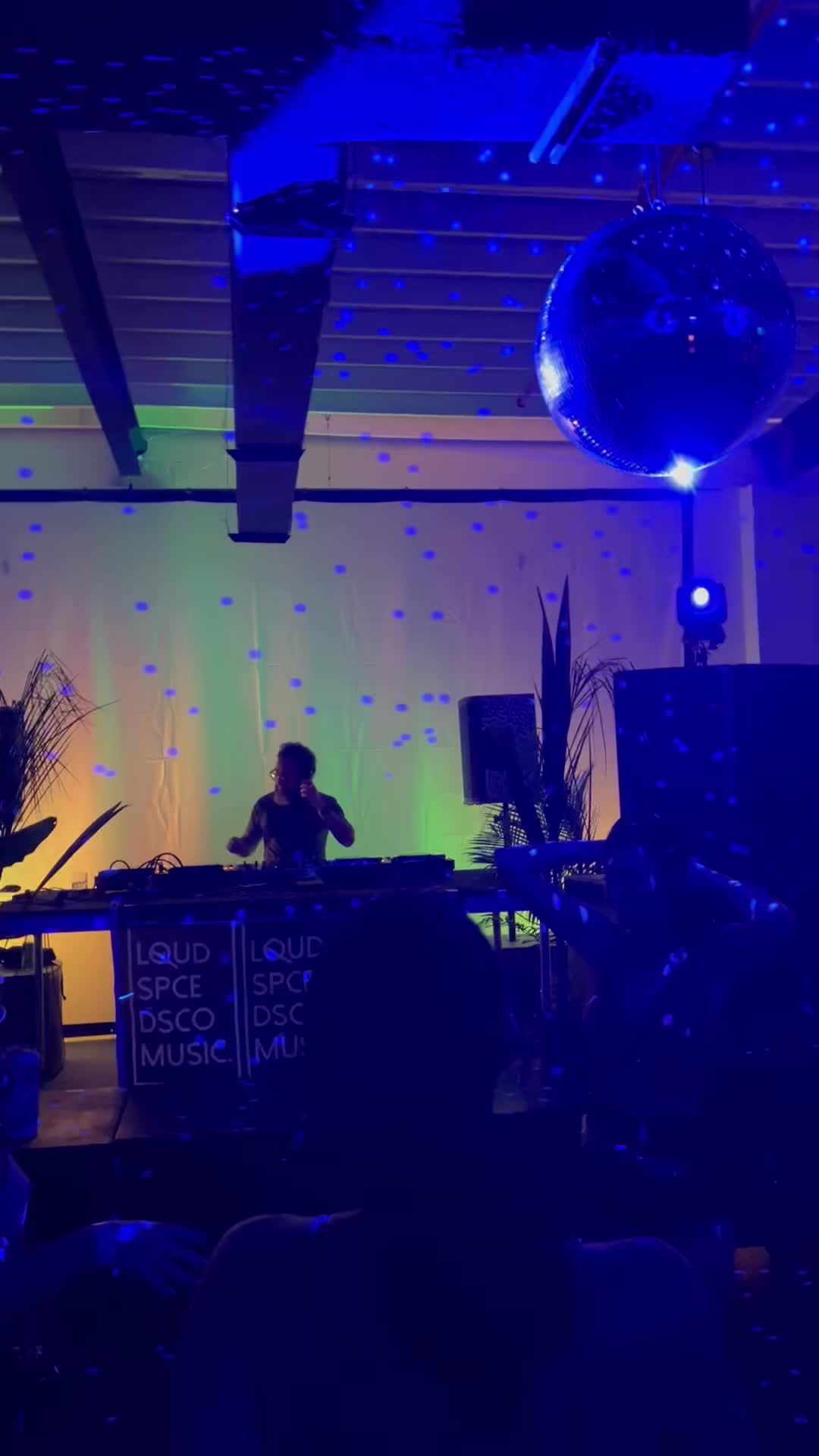 @Liquid Space Disco Music