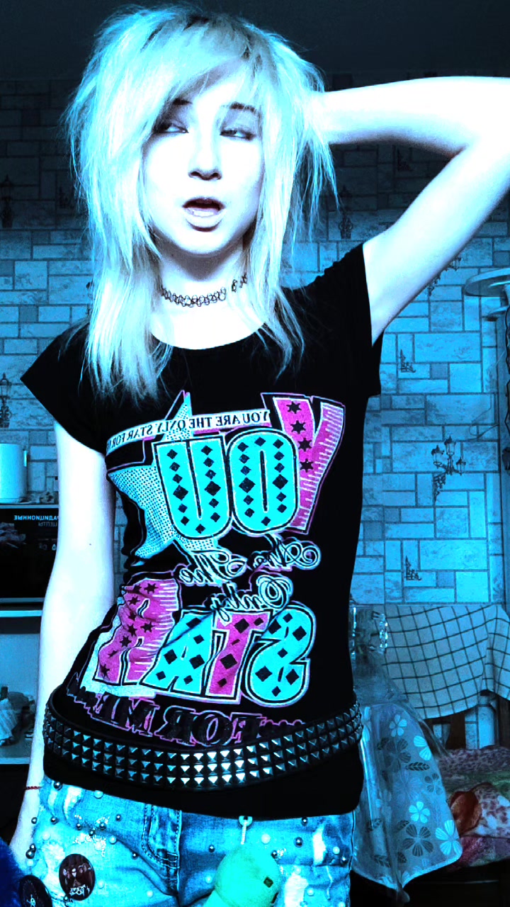 @🎸🎶^_^(he/his)