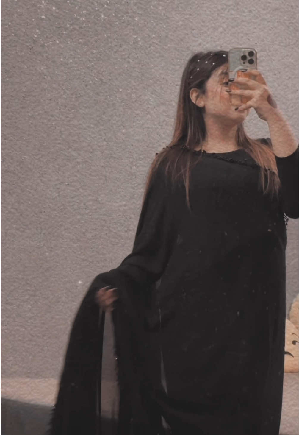 @hennakhan