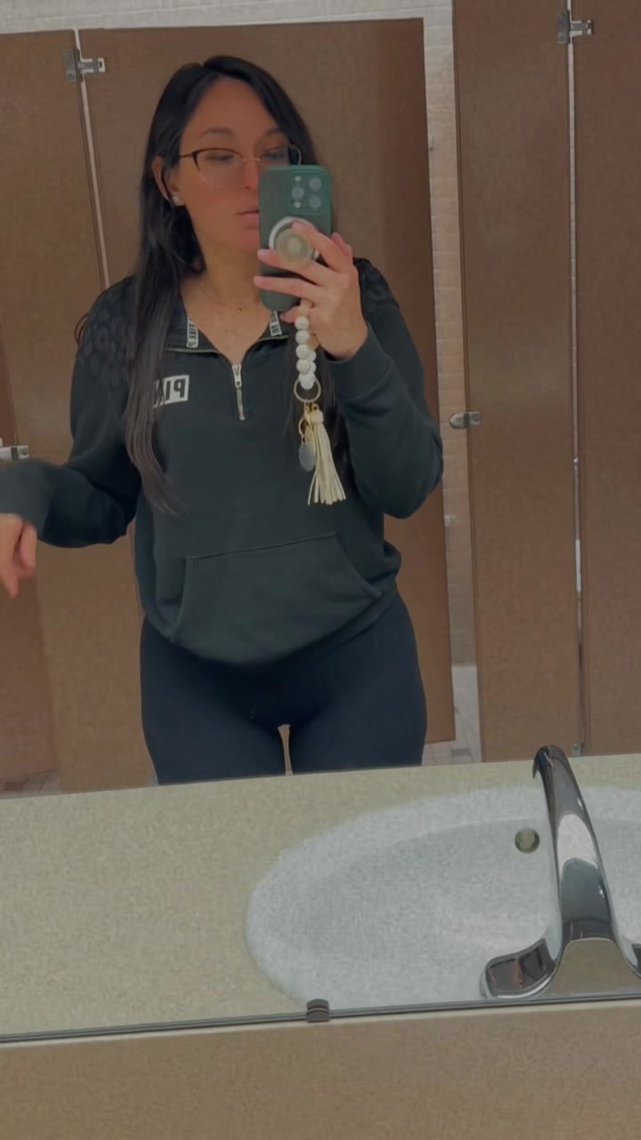 @Anjelica 🌻
