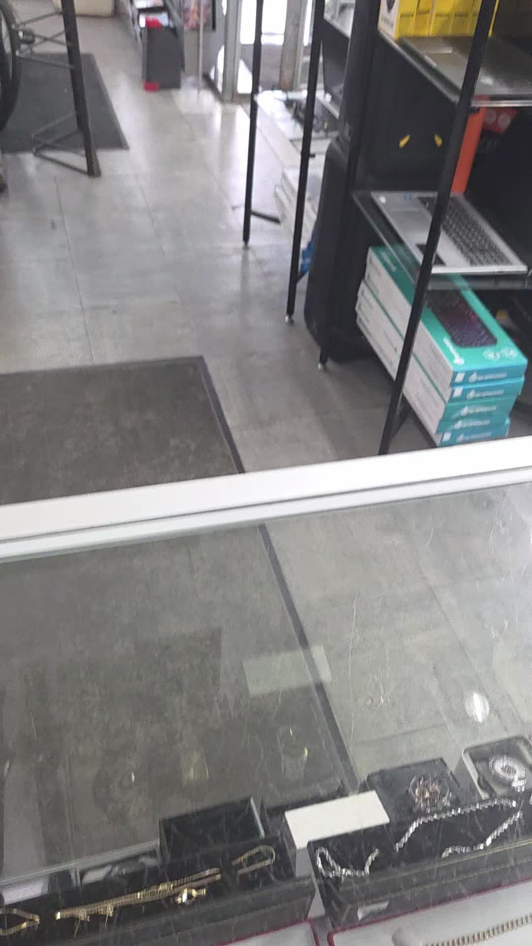 @ZoneCashLaval
