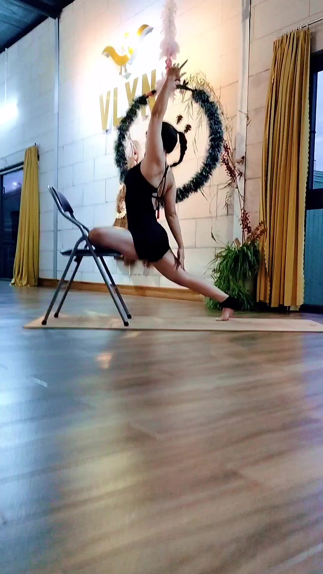 @VLYN Viết Lên Ý Nghĩa