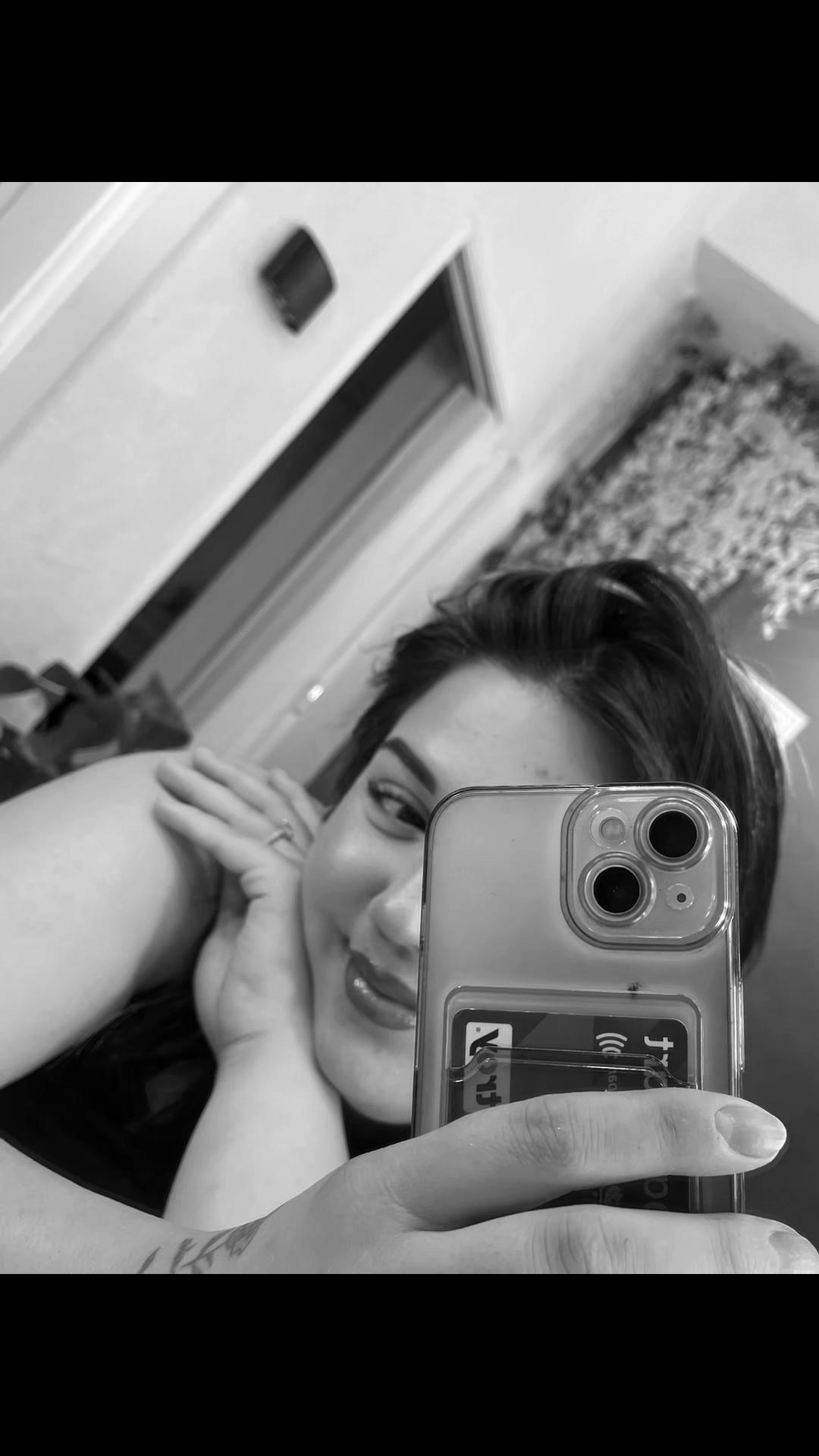 @Adelisstt._
