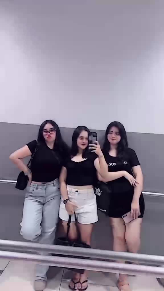 @ZclyN