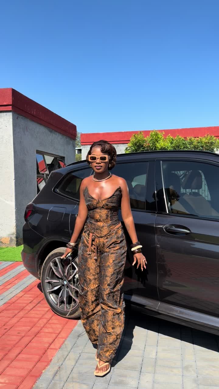 @Tsontso Zandile Hlongwane