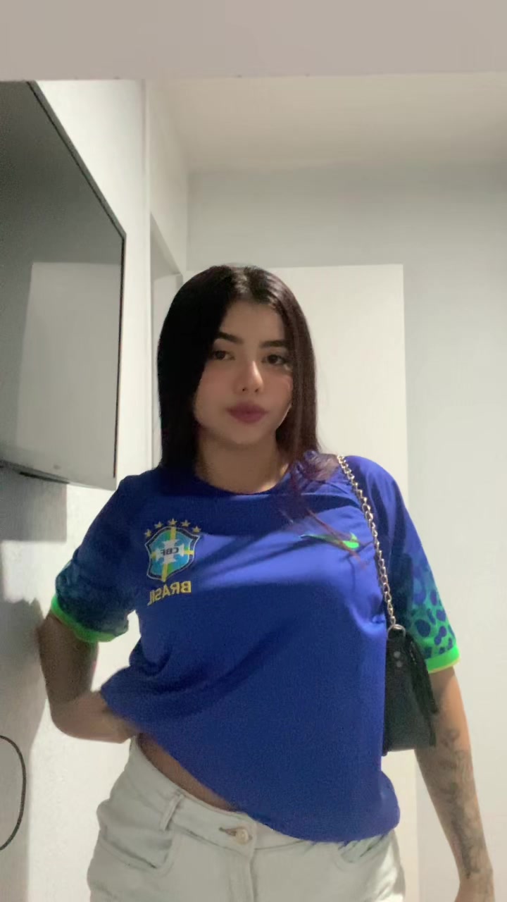 @_vivizona