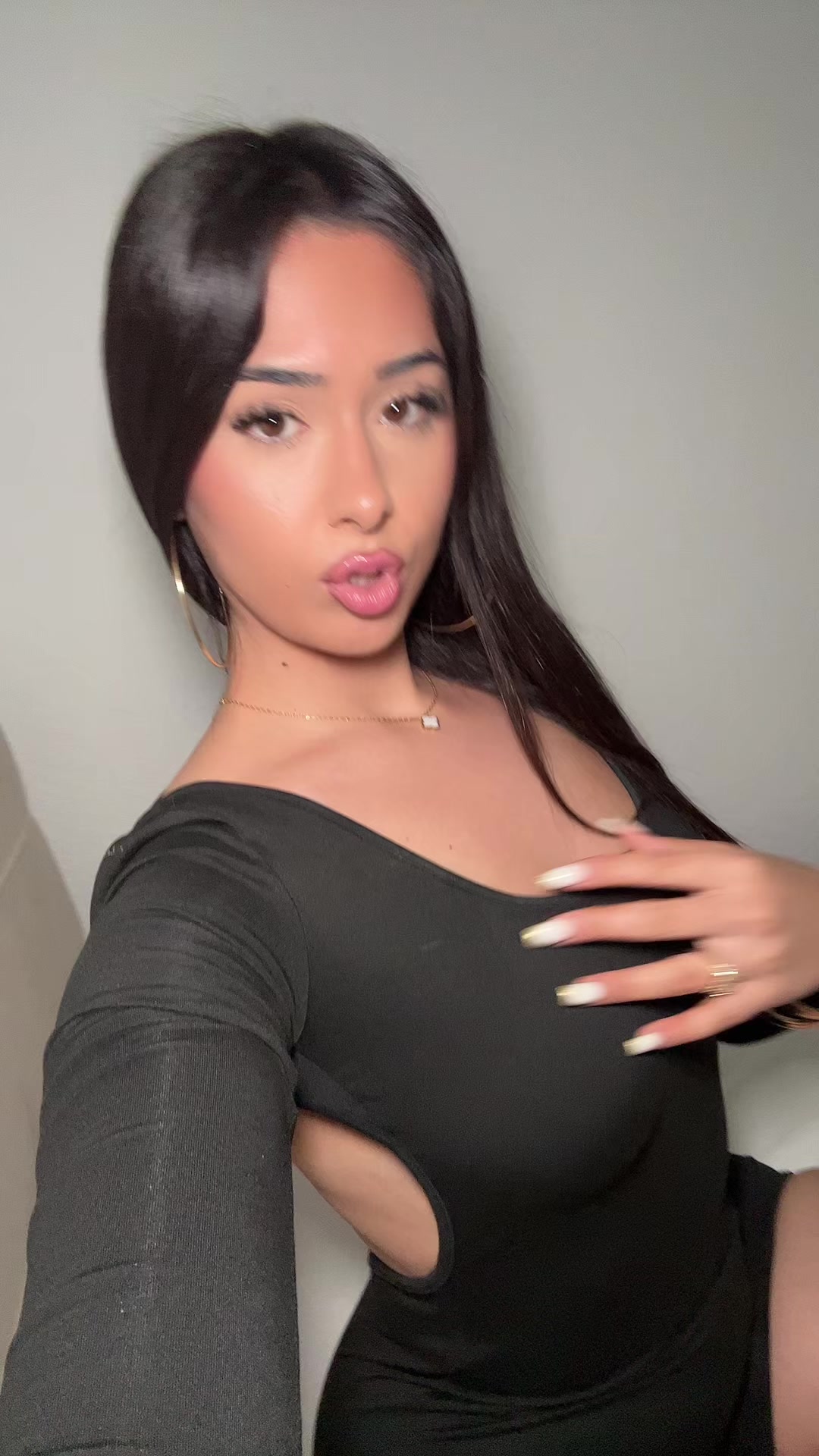 @livealejandra