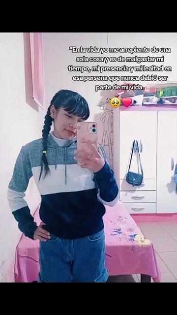 @𝓔𝓛𝓔𝓝𝓐 🦋⚽️🇧🇴
