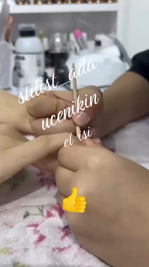 @stilist_ada_