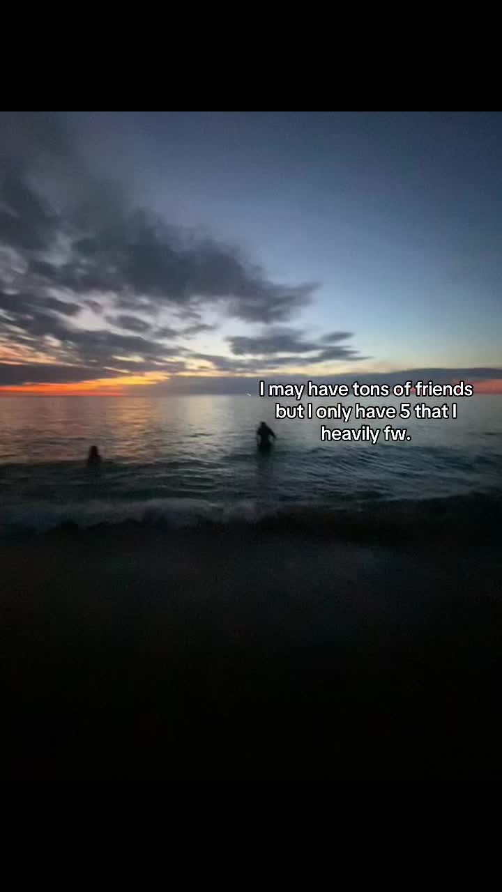 @༺☆༻