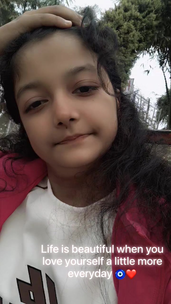 @Sristi🧿🩵