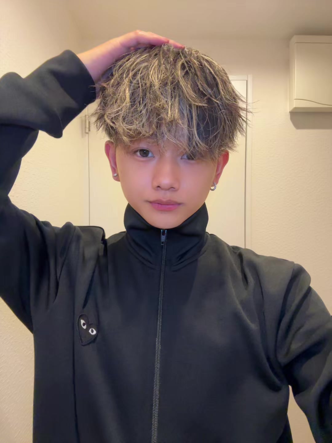 @タクマ