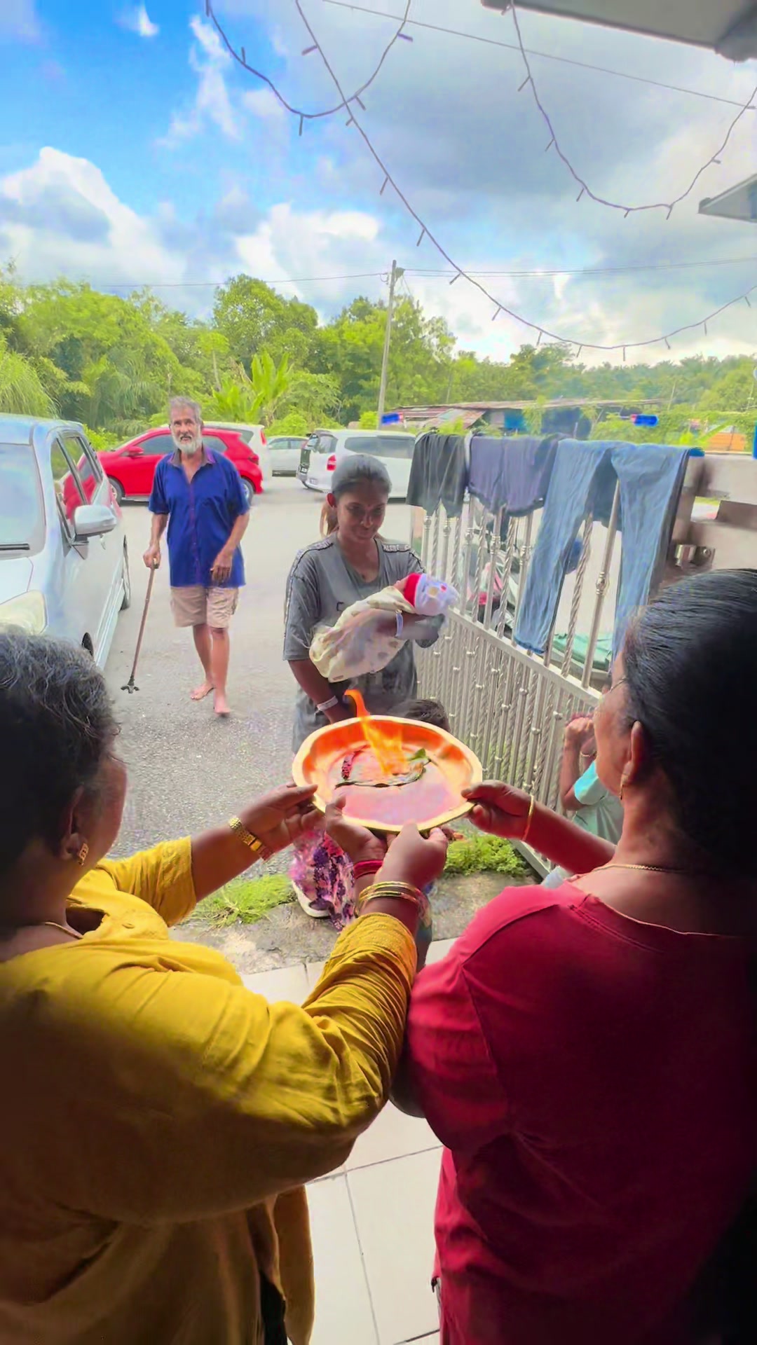 @Tamilarasi Goval ᥫ᭡