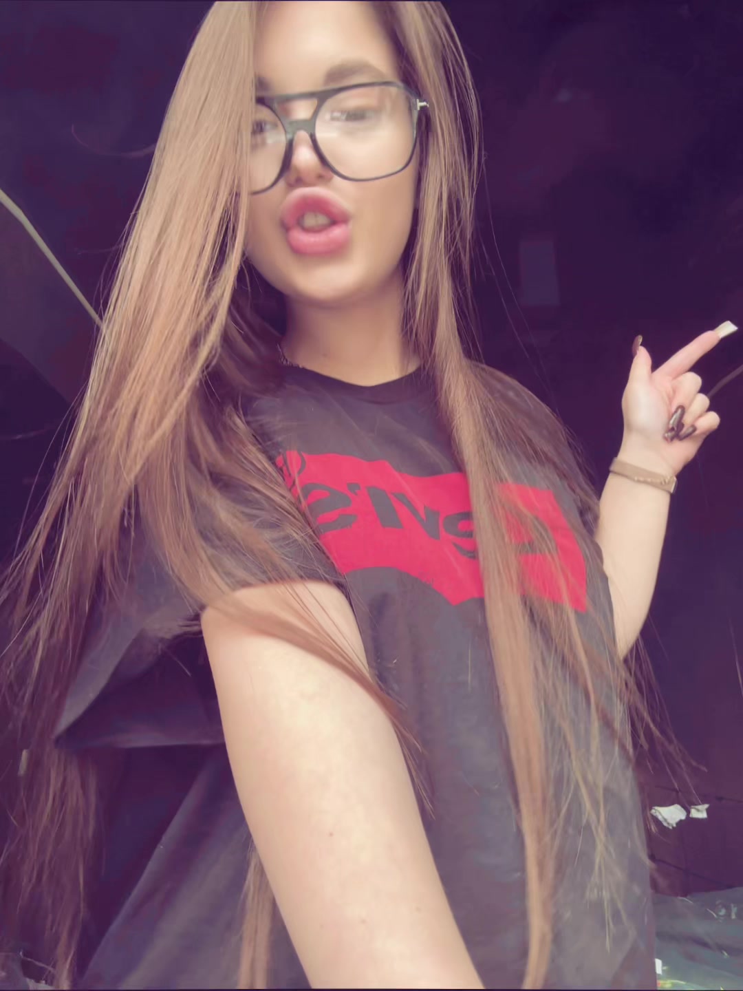 @20dyra