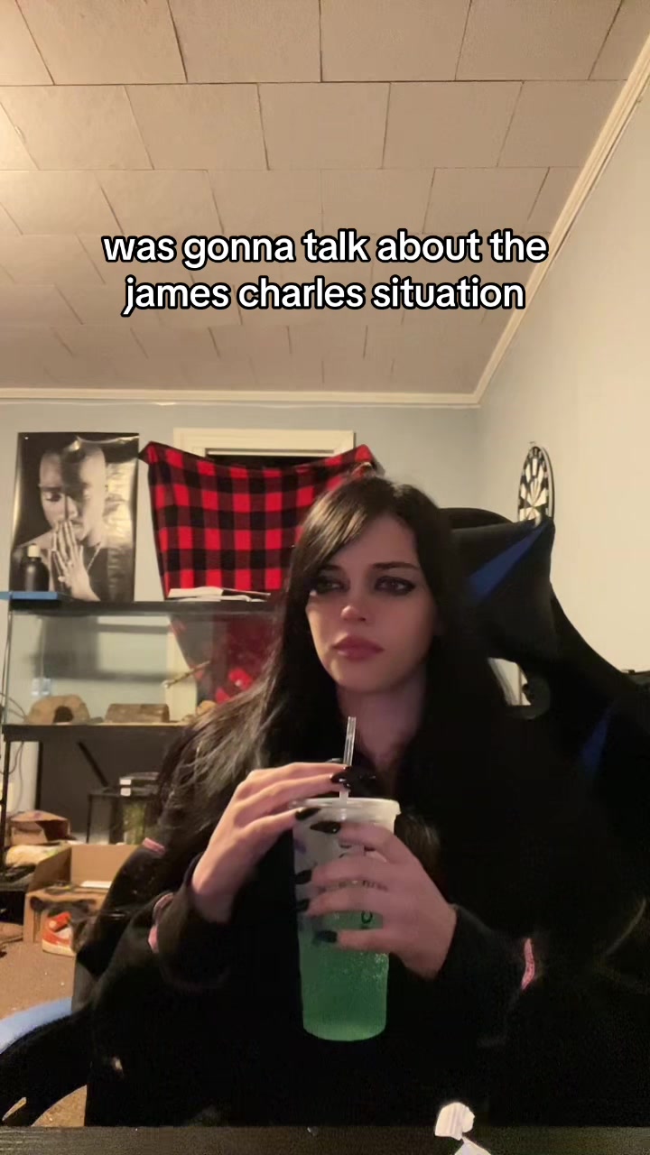@🕷️